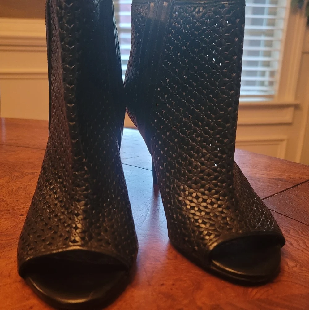 Nine West Glyn Genuine Black Leather Open Peep Toe Sandal Heels Shoes Boots 8